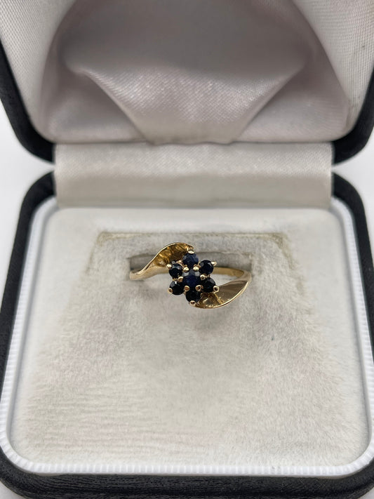 9ct gold sapphire cluster ring