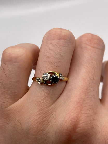18ct gold sapphire and diamond ring