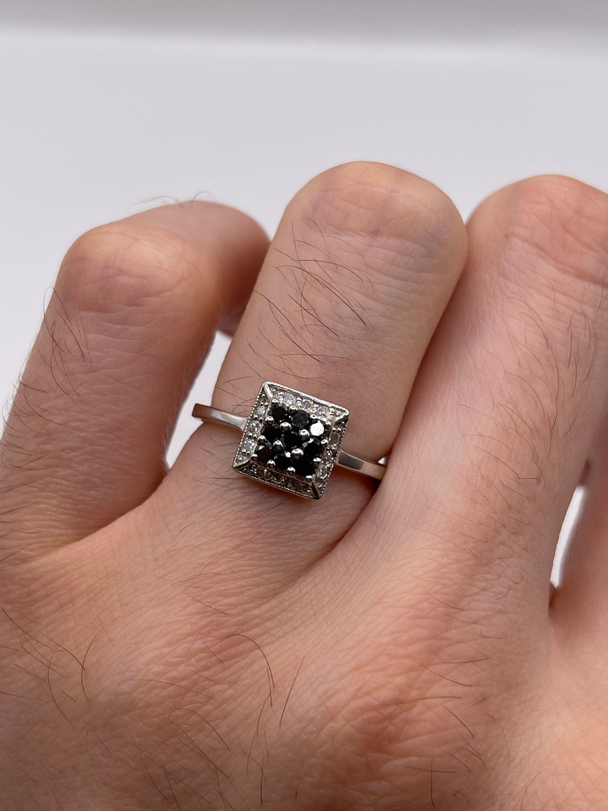14ct white gold diamond cluster ring