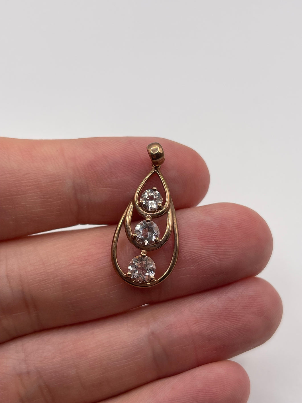9ct rose gold pale morganite pendant
