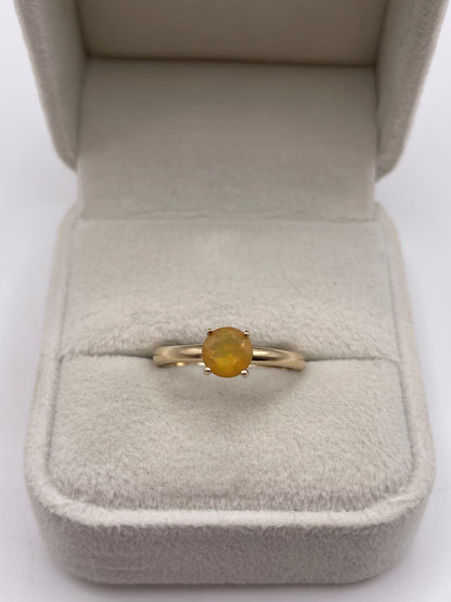 9ct gold opal ring