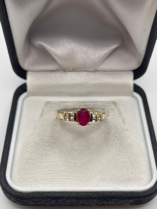 9ct gold ruby and zircon ring
