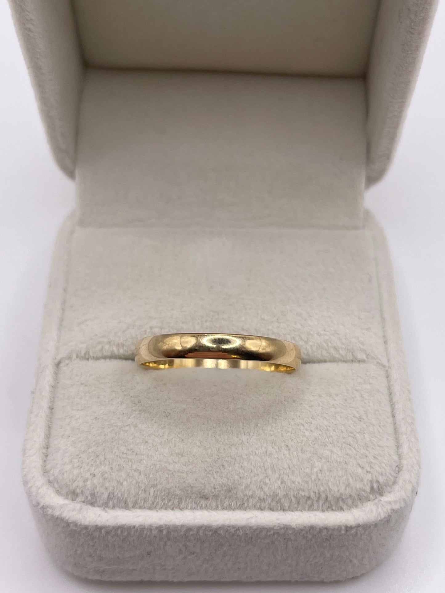 9ct gold band