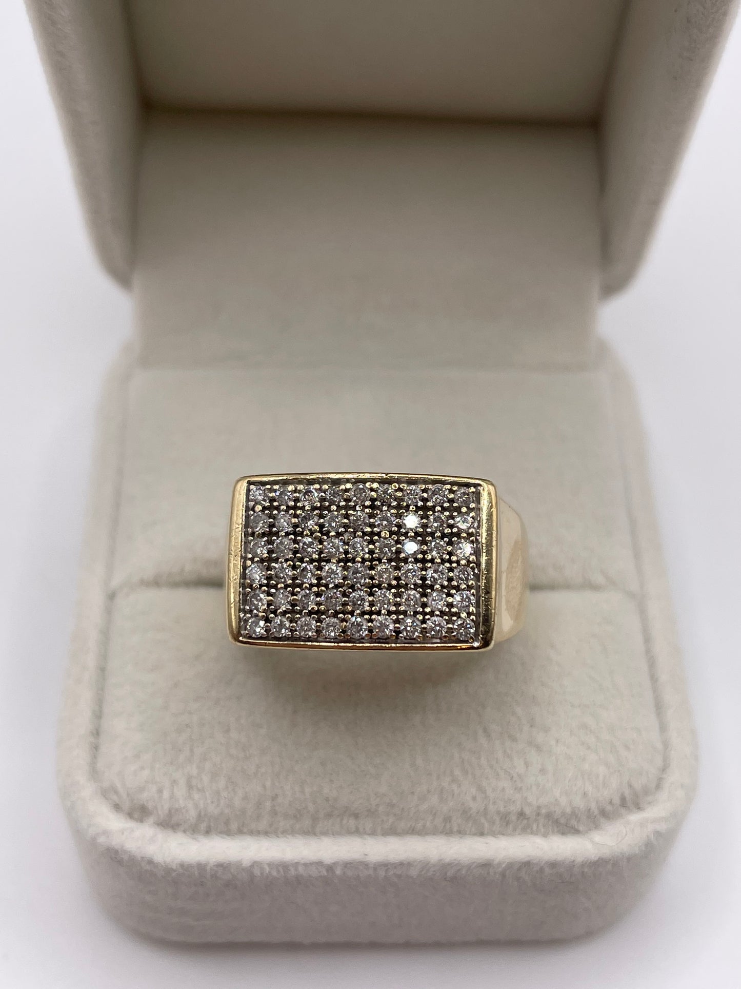 9ct gold diamond cluster signet ring