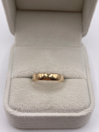 9ct gold band
