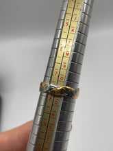 Load image into Gallery viewer, 18ct two tone engraved band
