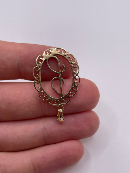9ct gold initial pendant