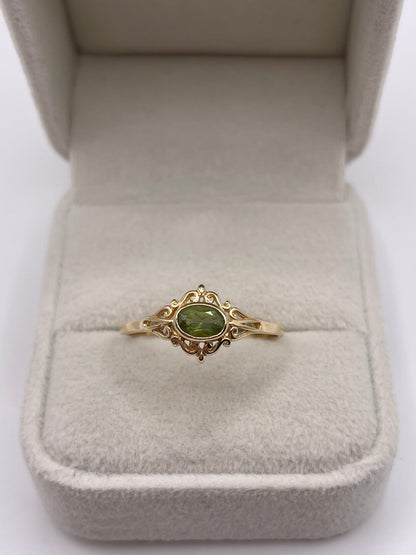 9ct gold quartz ring