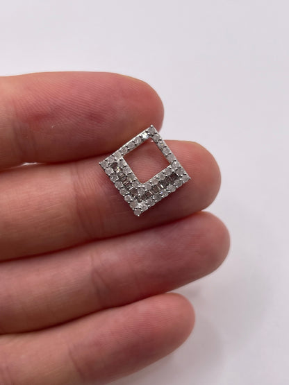 9ct gold diamond cluster pendant
