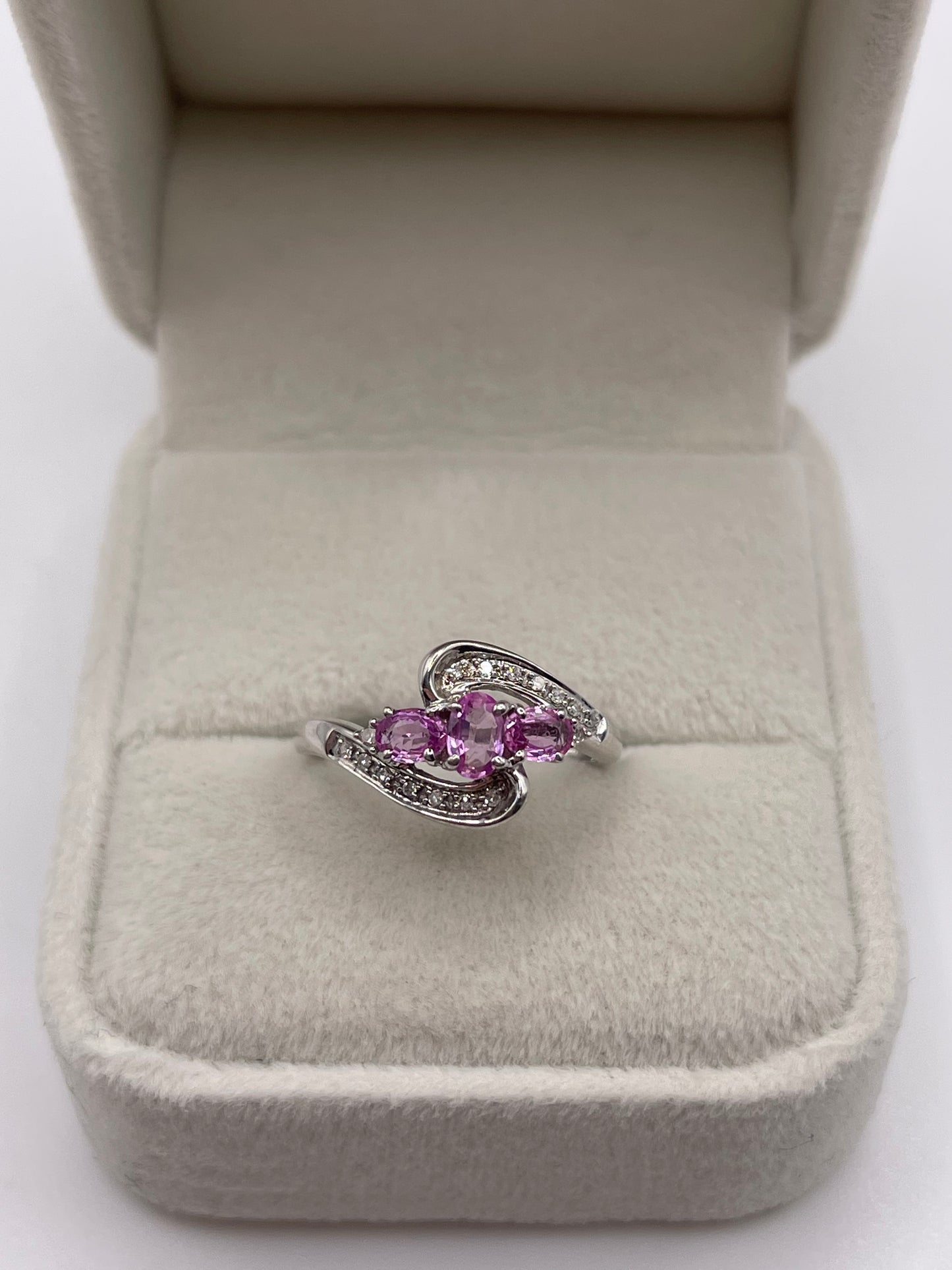 9ct white gold pink sapphire and diamond ring
