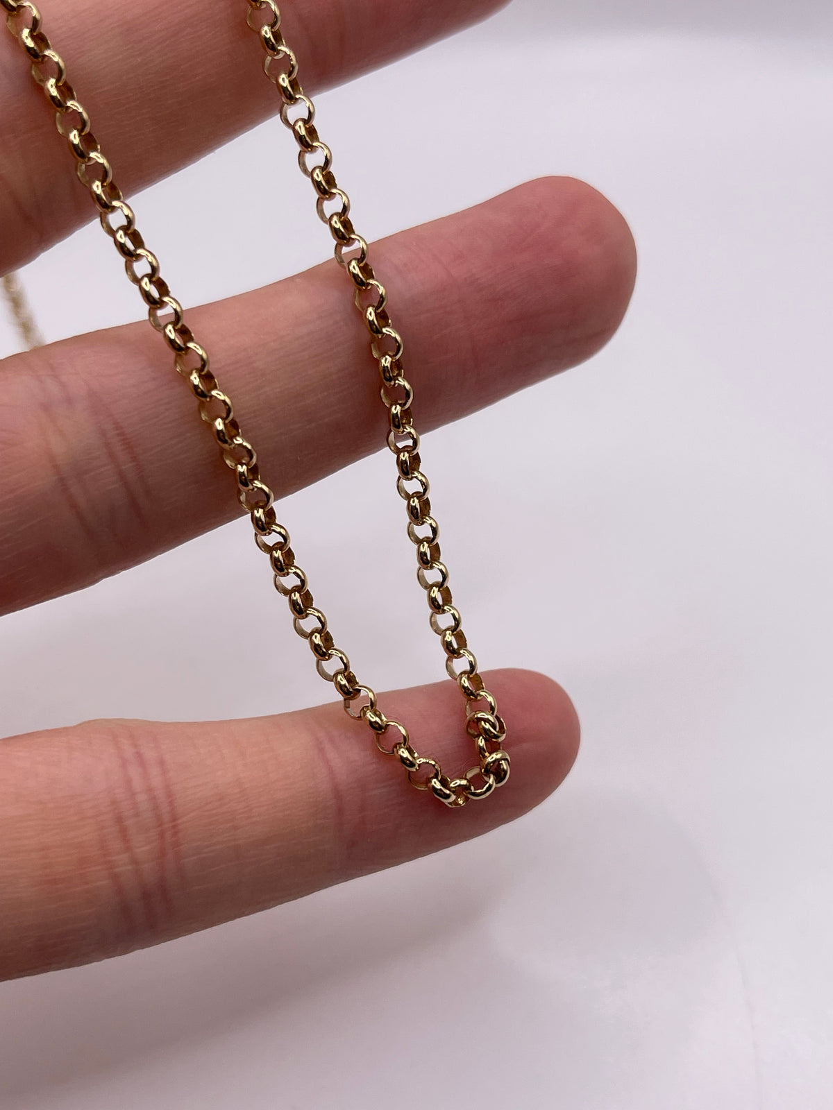 9ct gold chain 582