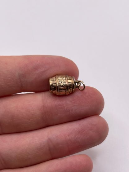 9ct gold barrel charm