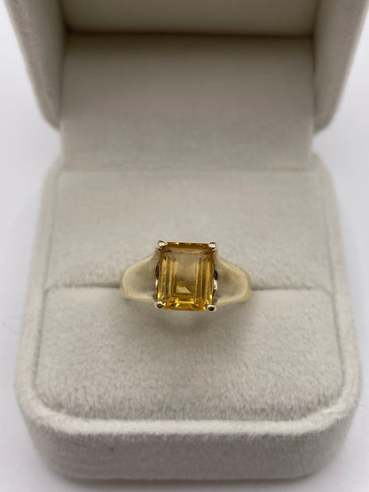 9ct gold citrine ring