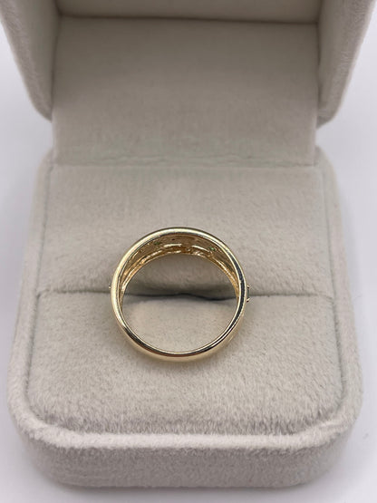 9ct gold emerald and diamond ring