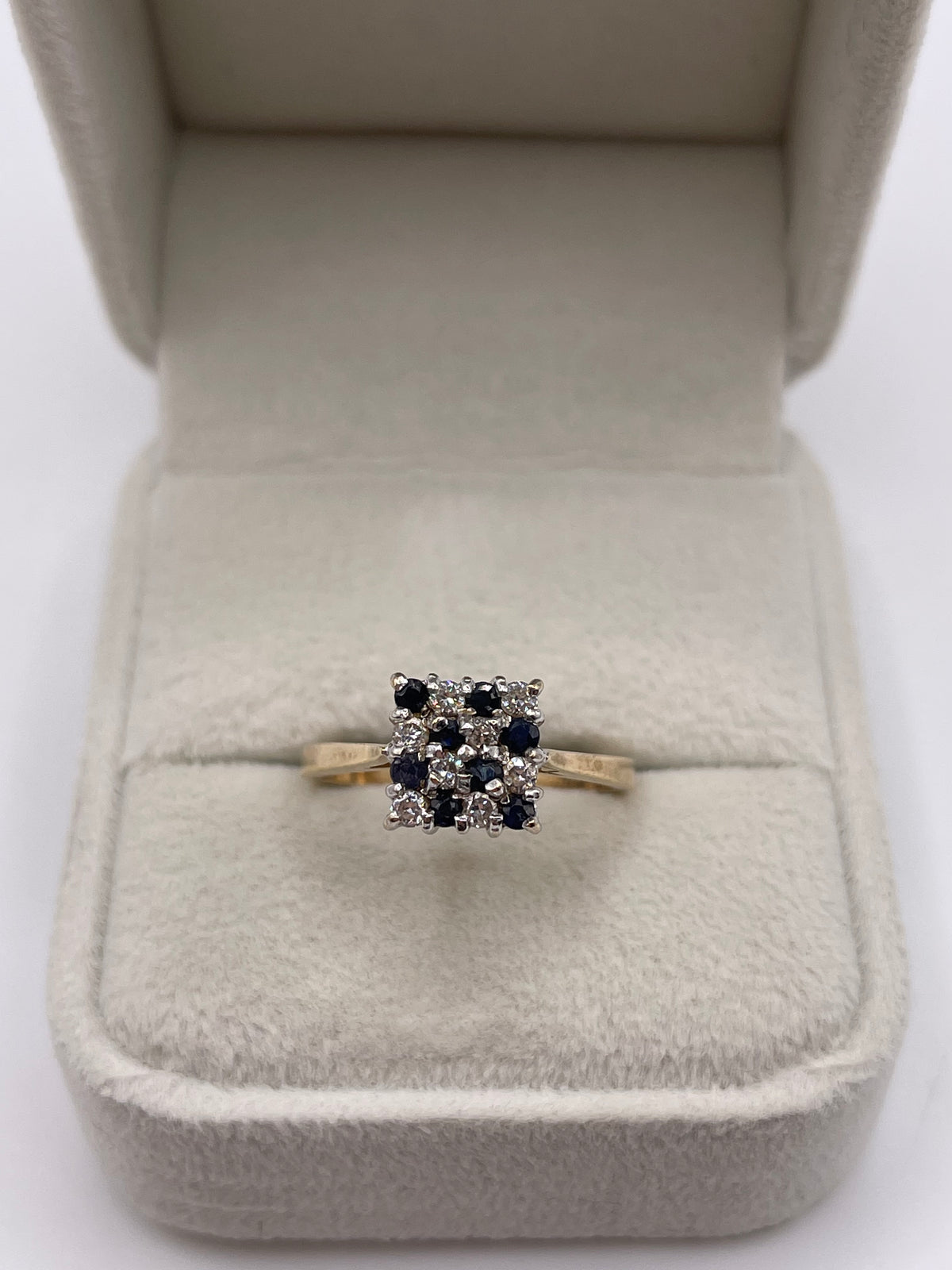 9ct gold sapphire and diamond ring