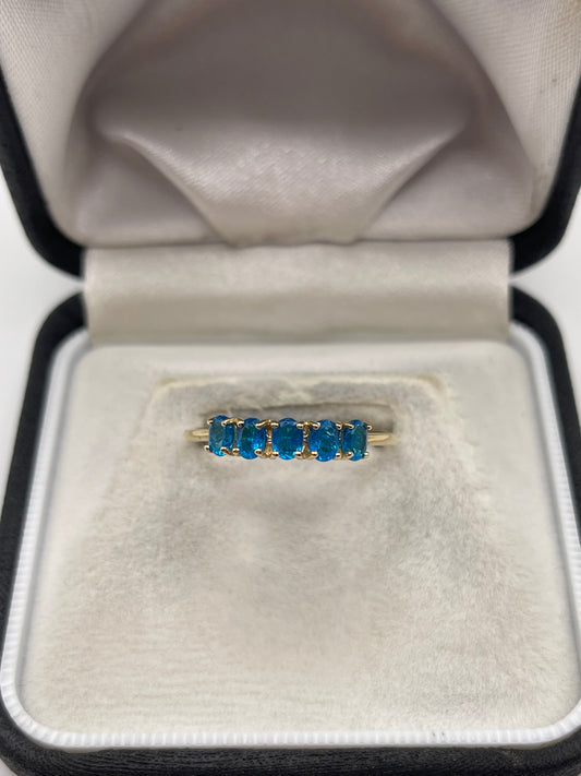 9ct gold blue apatite ring