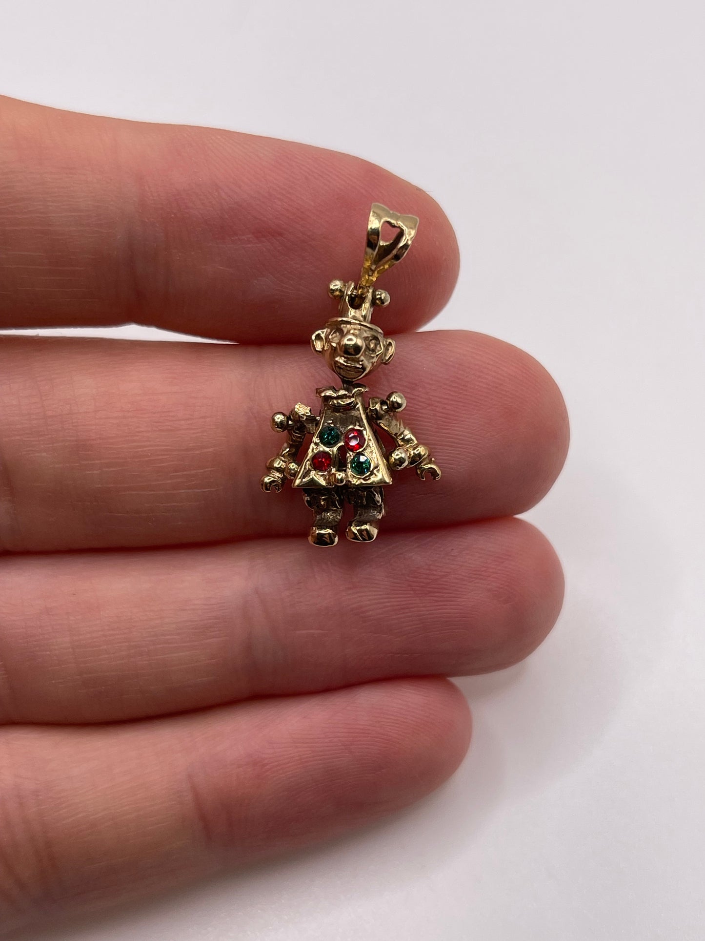 9ct gold clown pendant