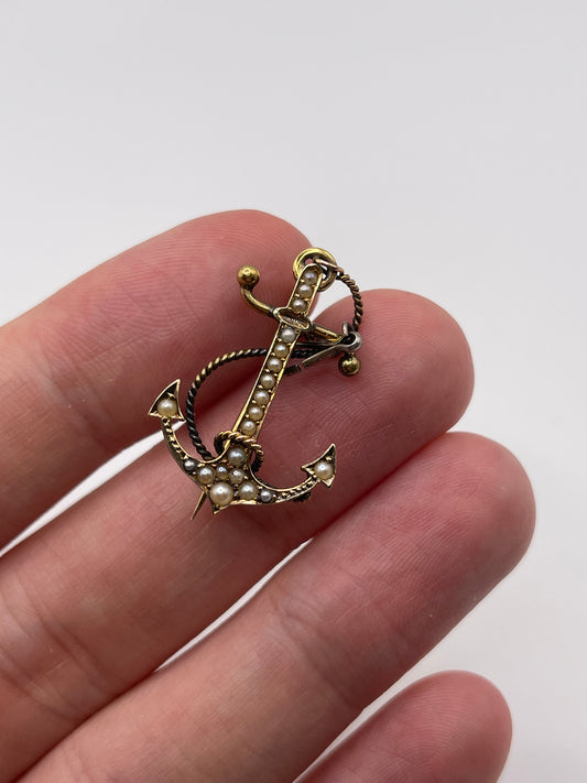 Antique 15ct gold pearl anchor brooch