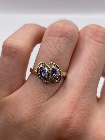 9ct gold tanzanite and diamond ring