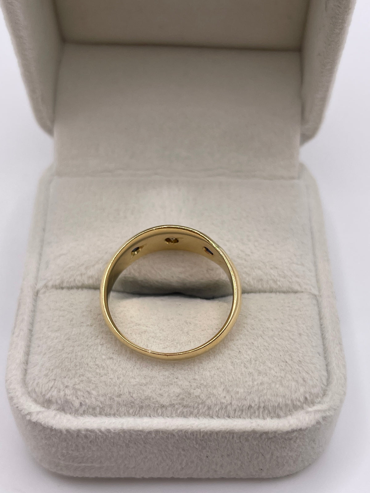 Antique 18ct gold sapphire and diamond gypsy ring