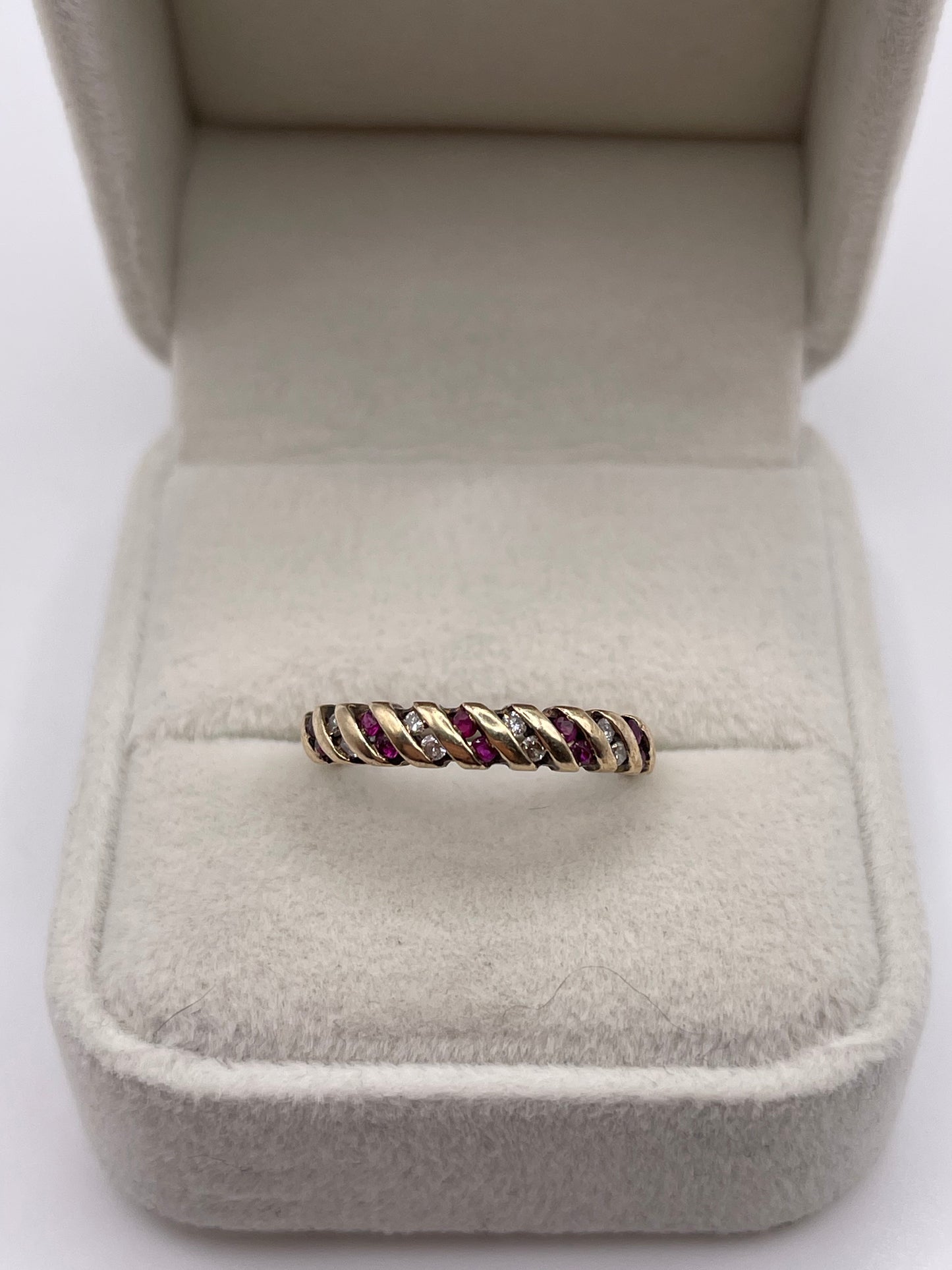 9ct gold ruby and diamond ring