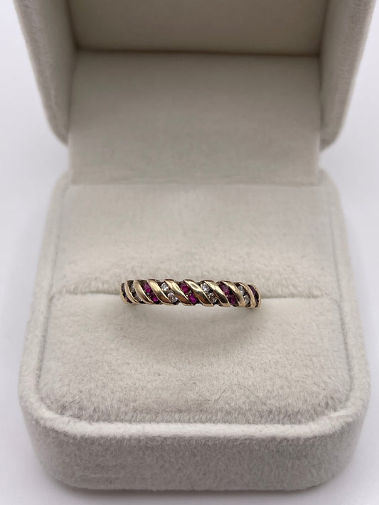 9ct gold ruby and diamond ring