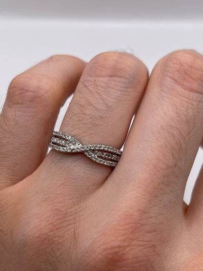 9ct white gold diamond cluster ring
