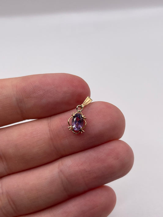 9ct gold amethyst pendant