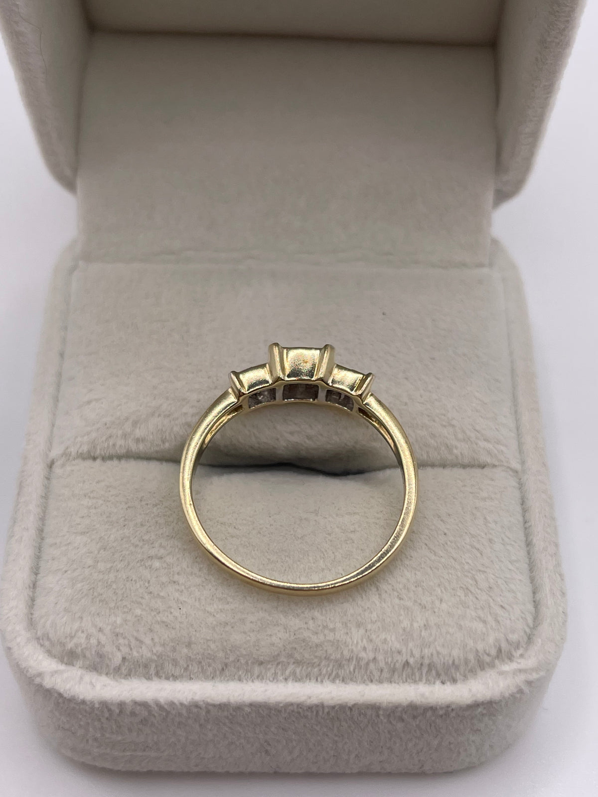 9ct gold diamond cluster ring