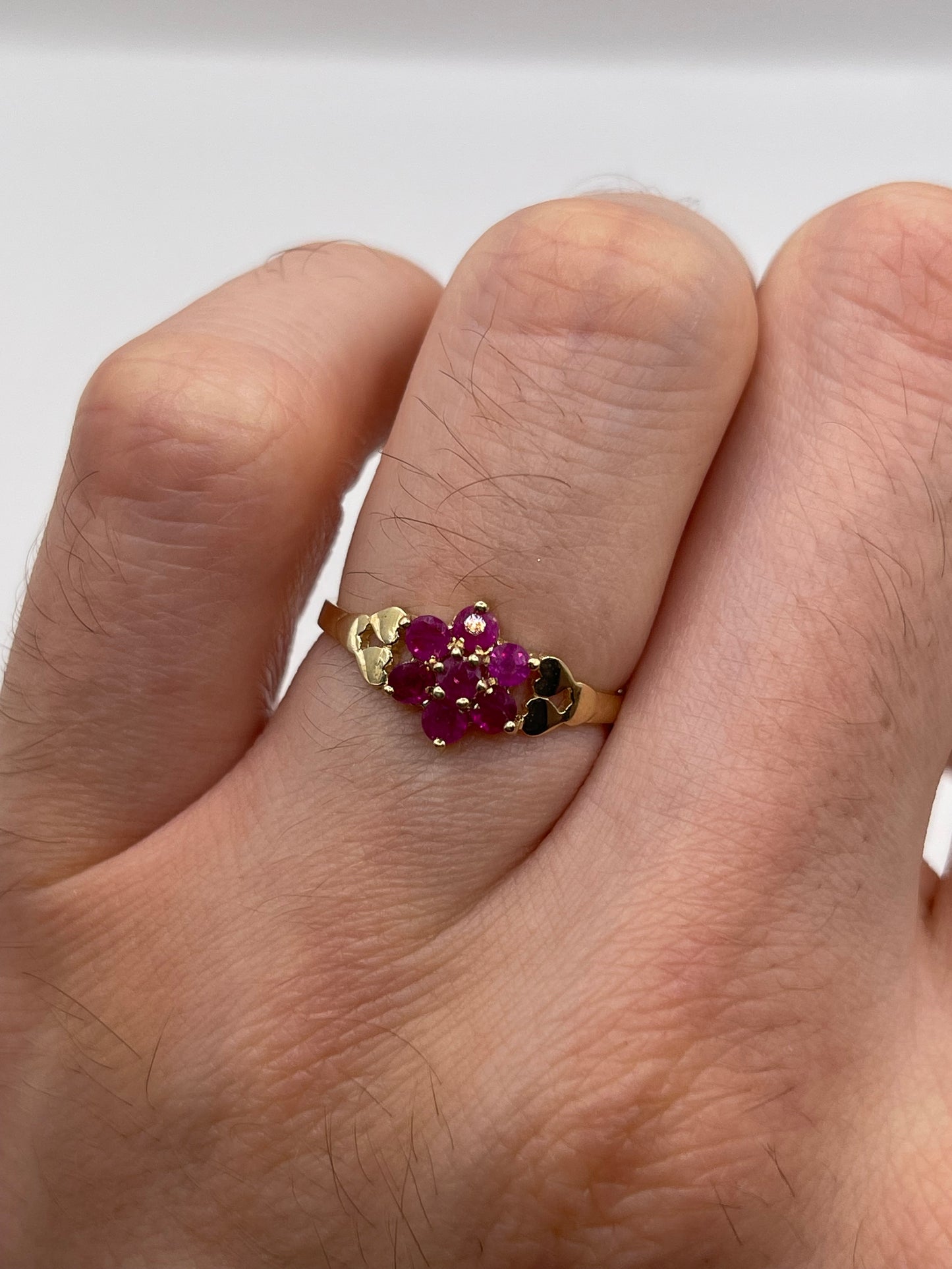 9ct gold ruby cluster ring