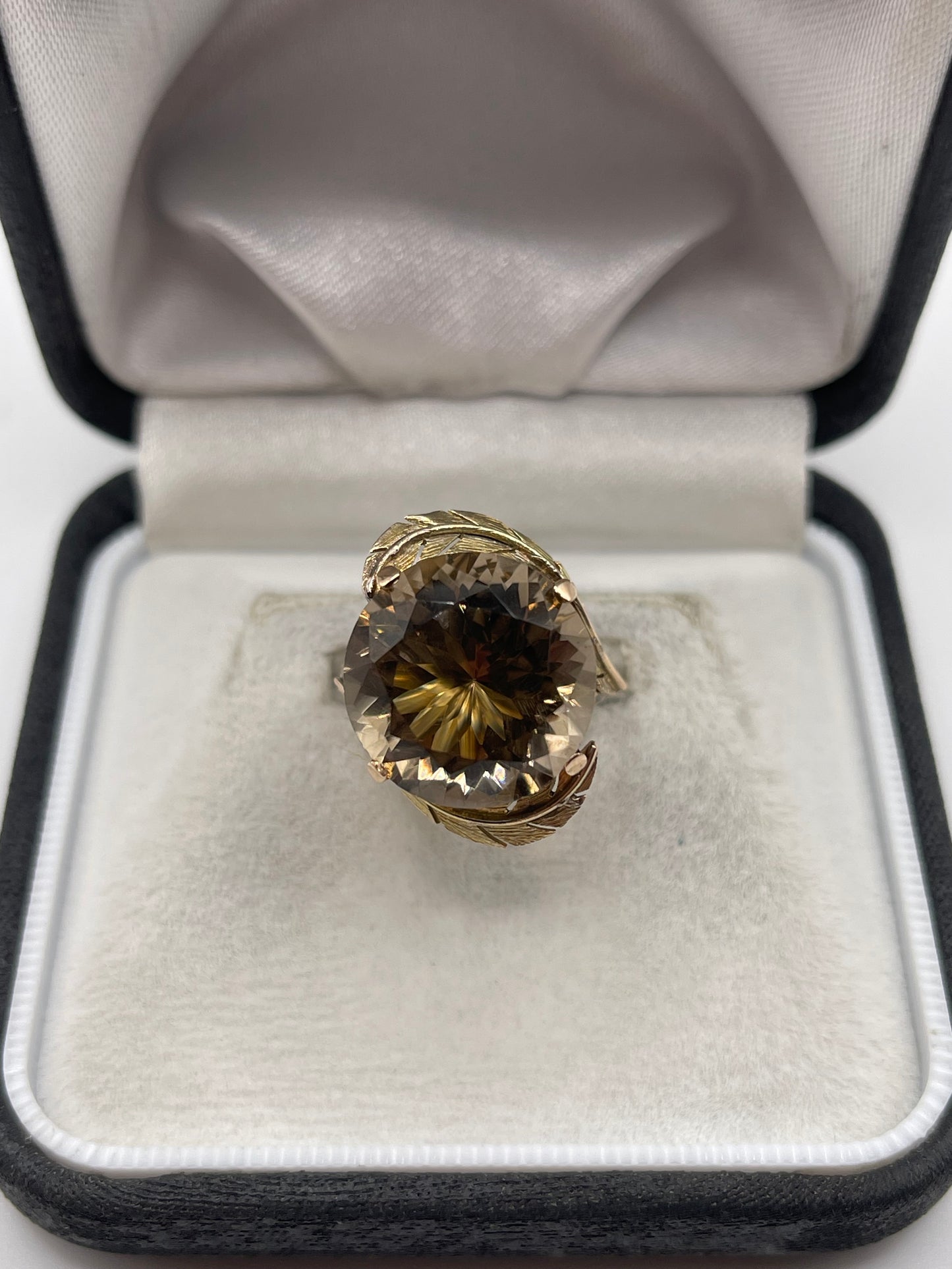 14ct gold Smokey quartz ring