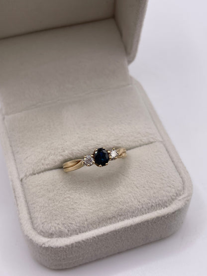 9ct gold sapphire and diamond ring