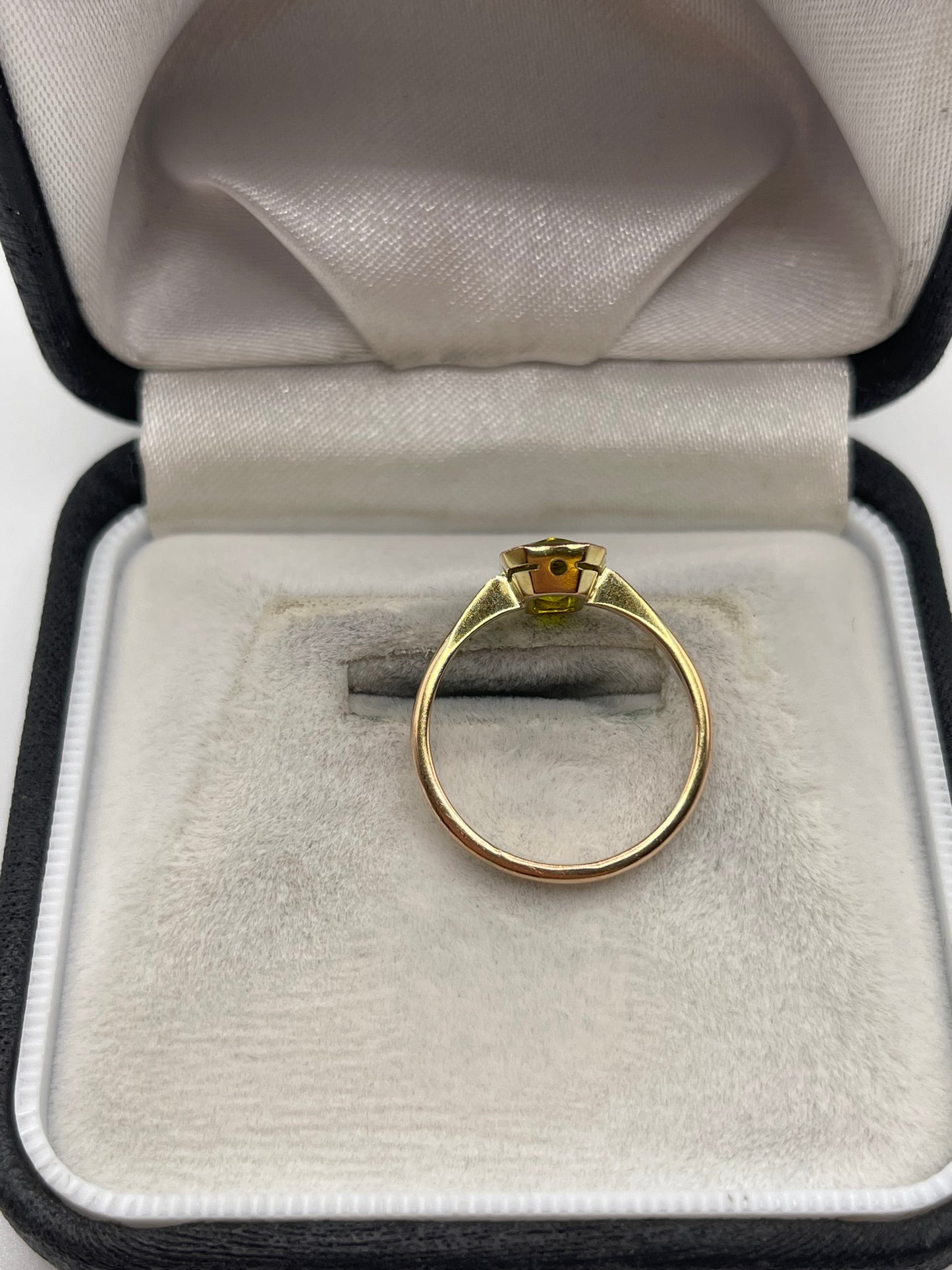 Antique 9ct rose gold paste ring