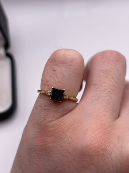 9ct gold diamond ring