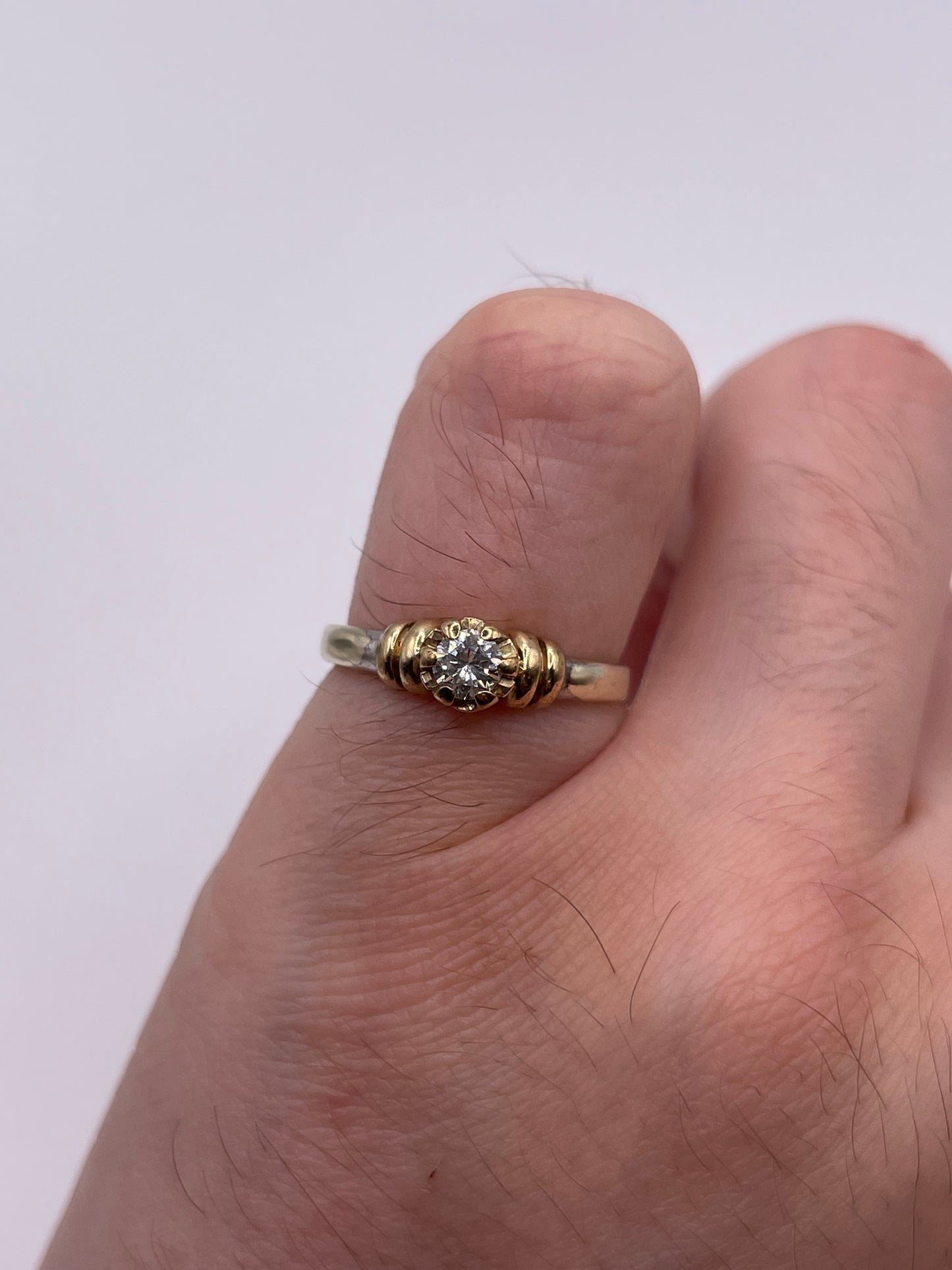 9ct two tone gold 25 point diamond ring