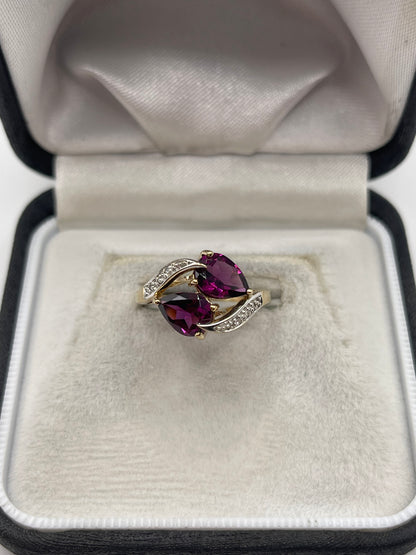 9ct gold garnet and diamond ring