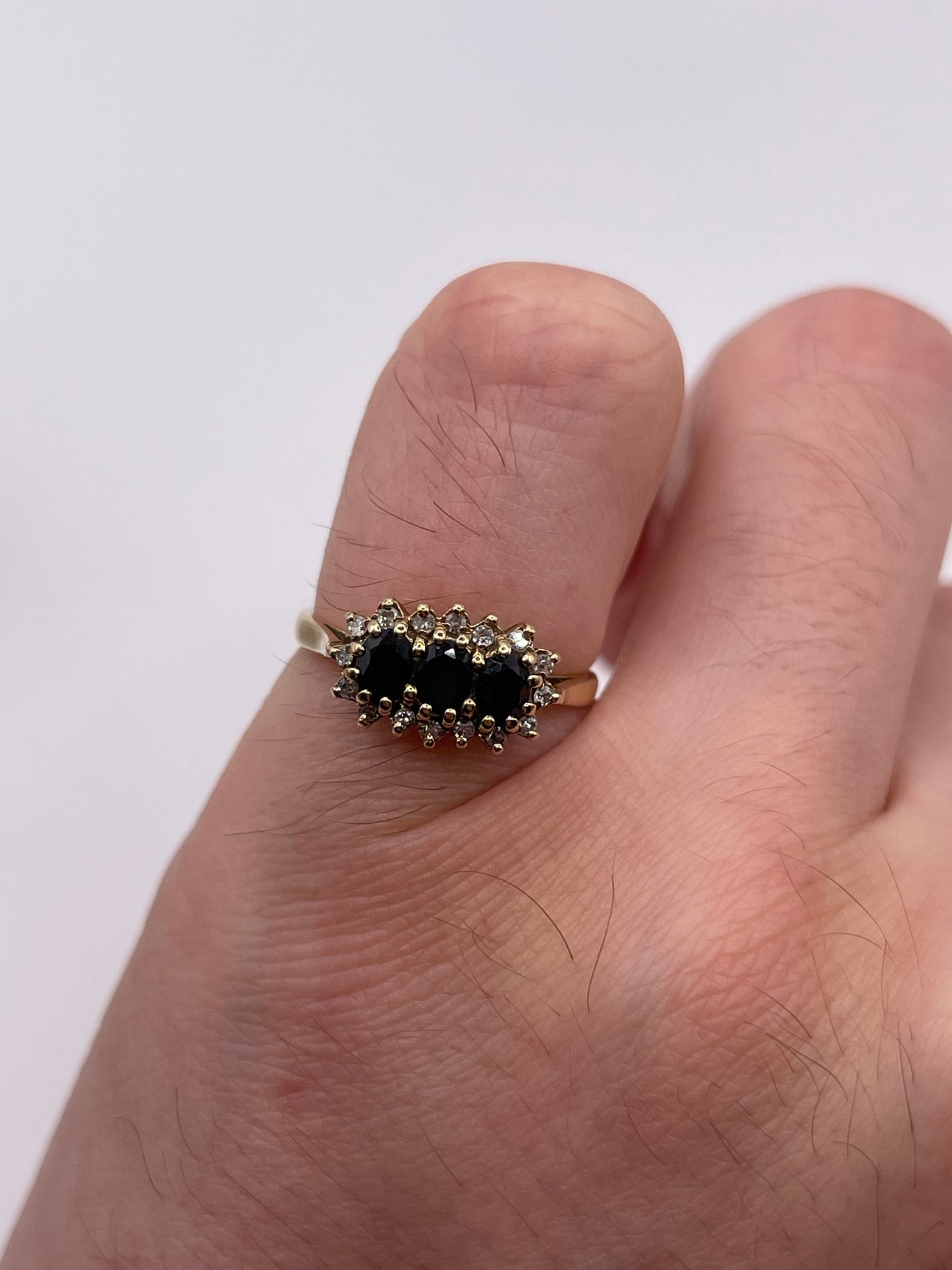 9ct gold sapphire and diamond ring
