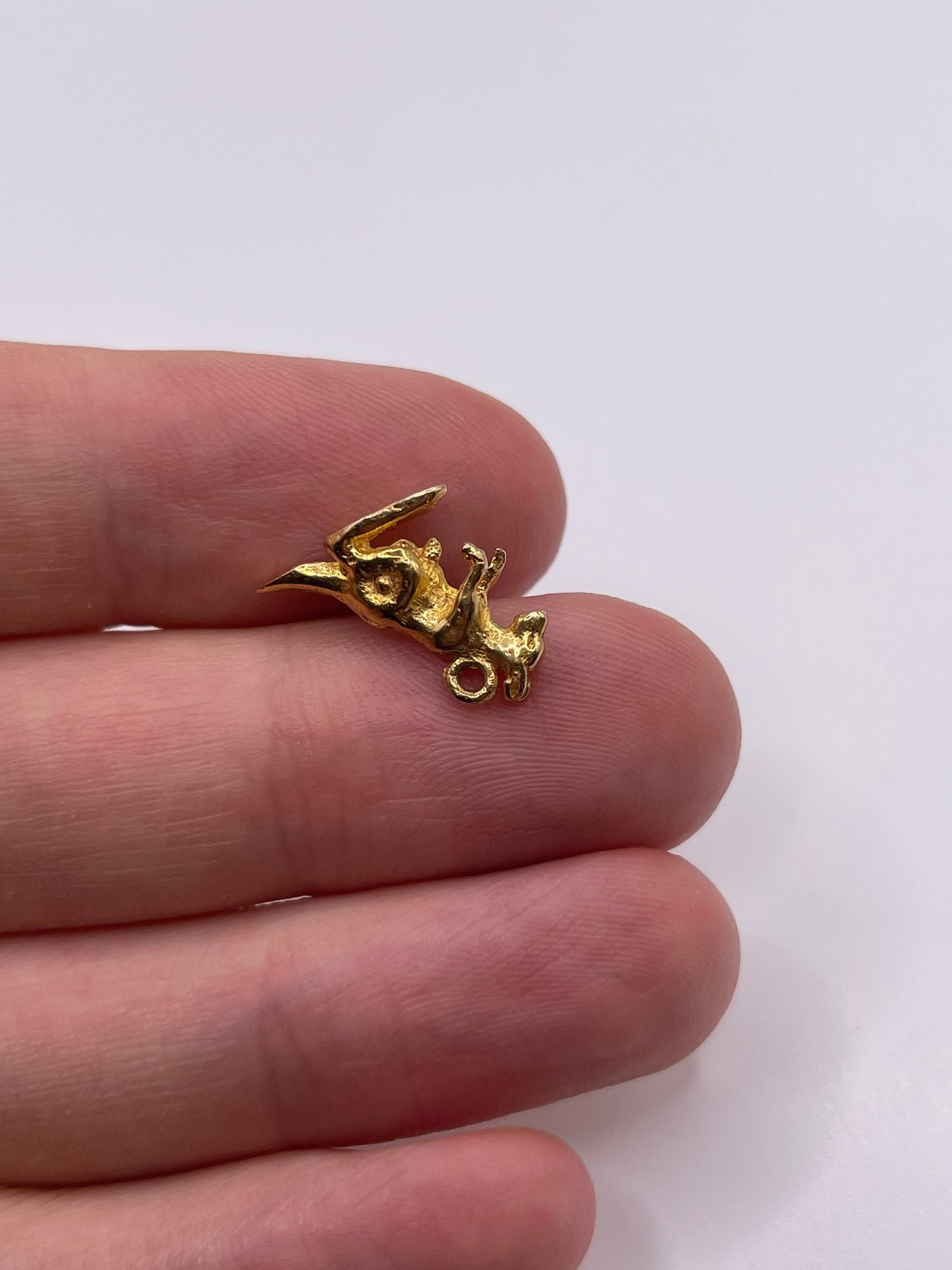 9ct gold kangaroo charm