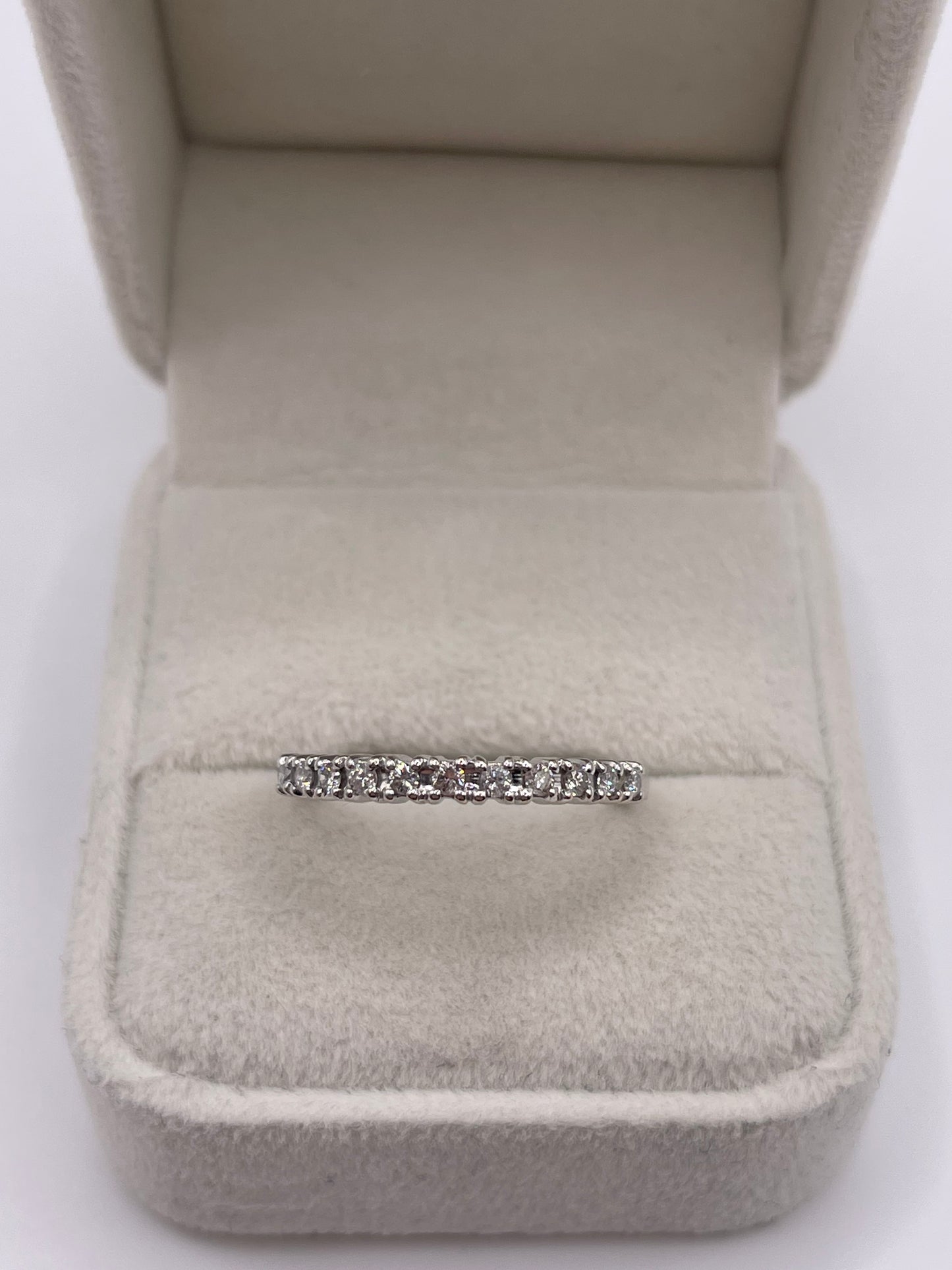 9ct white gold diamond ring