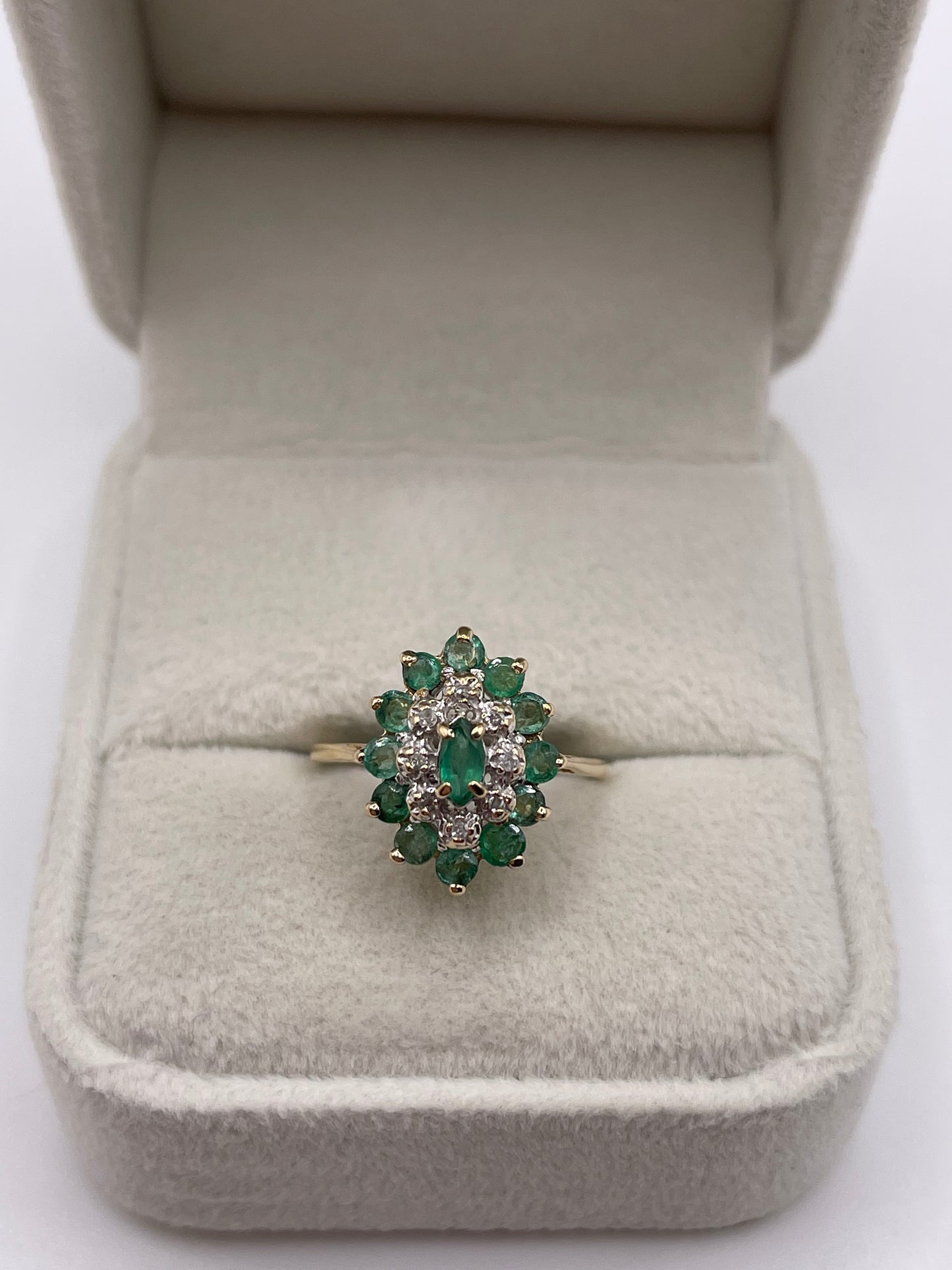 9ct gold emerald and diamond cluster ring