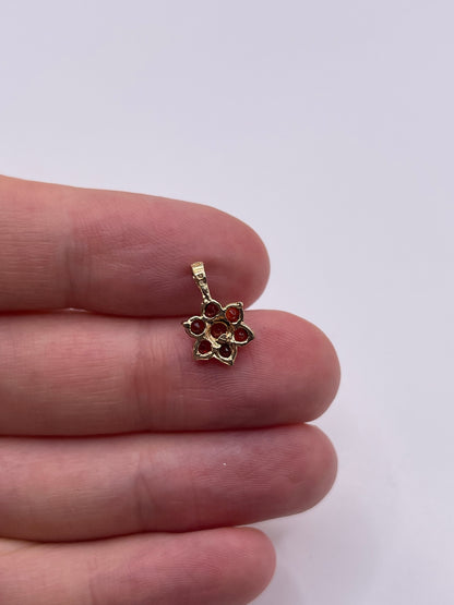 9ct gold garnet pendant