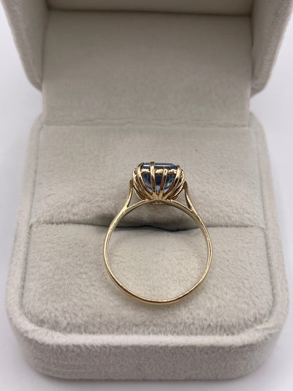 9ct gold synthetic spinel ring