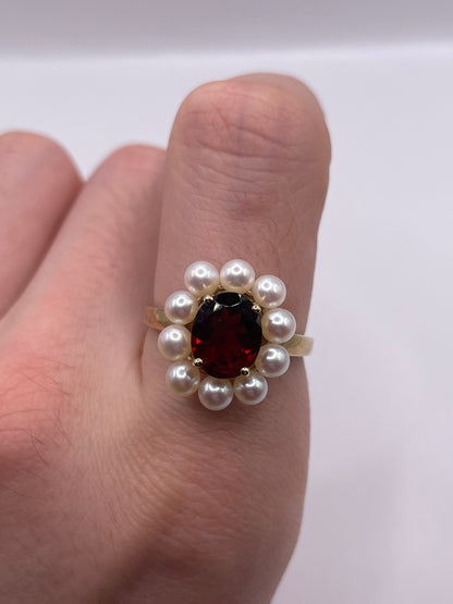 9ct gold garnet and pearl ring
