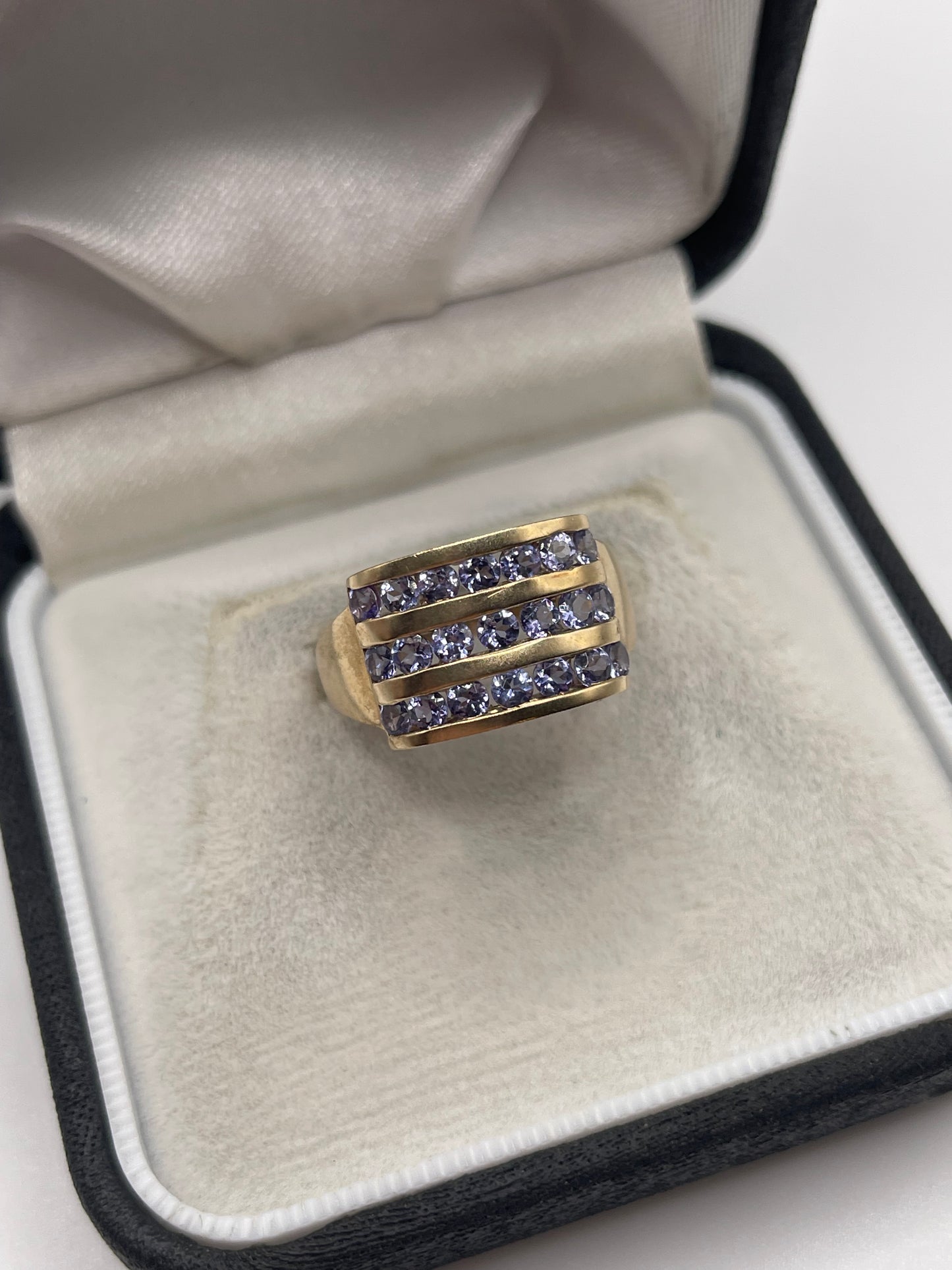 9ct gold tanzanite cluster ring