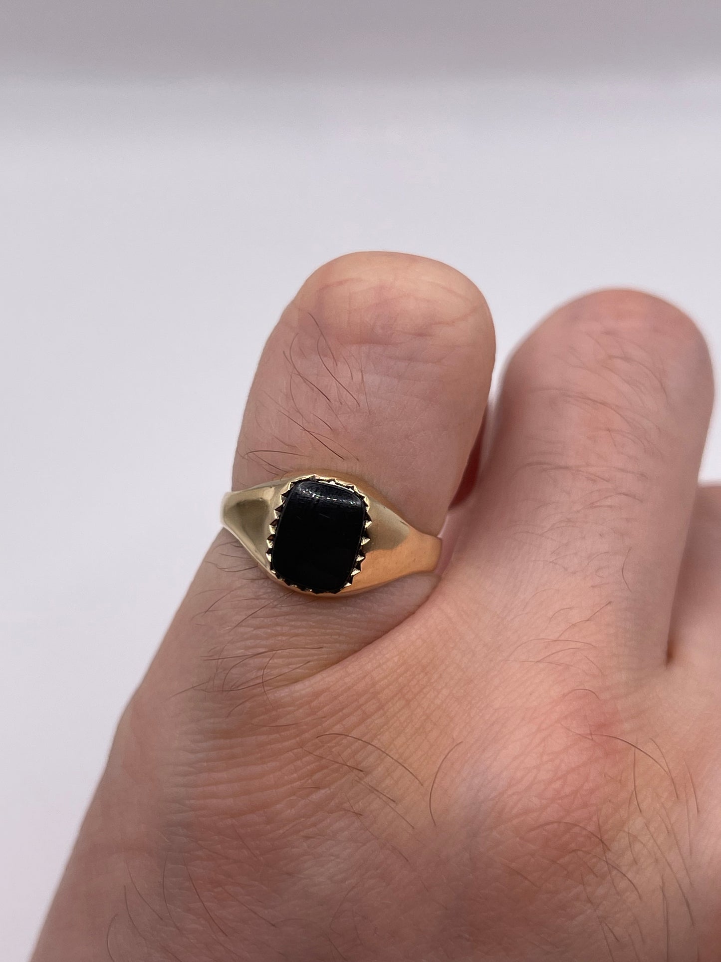 9ct gold onyx signet ring