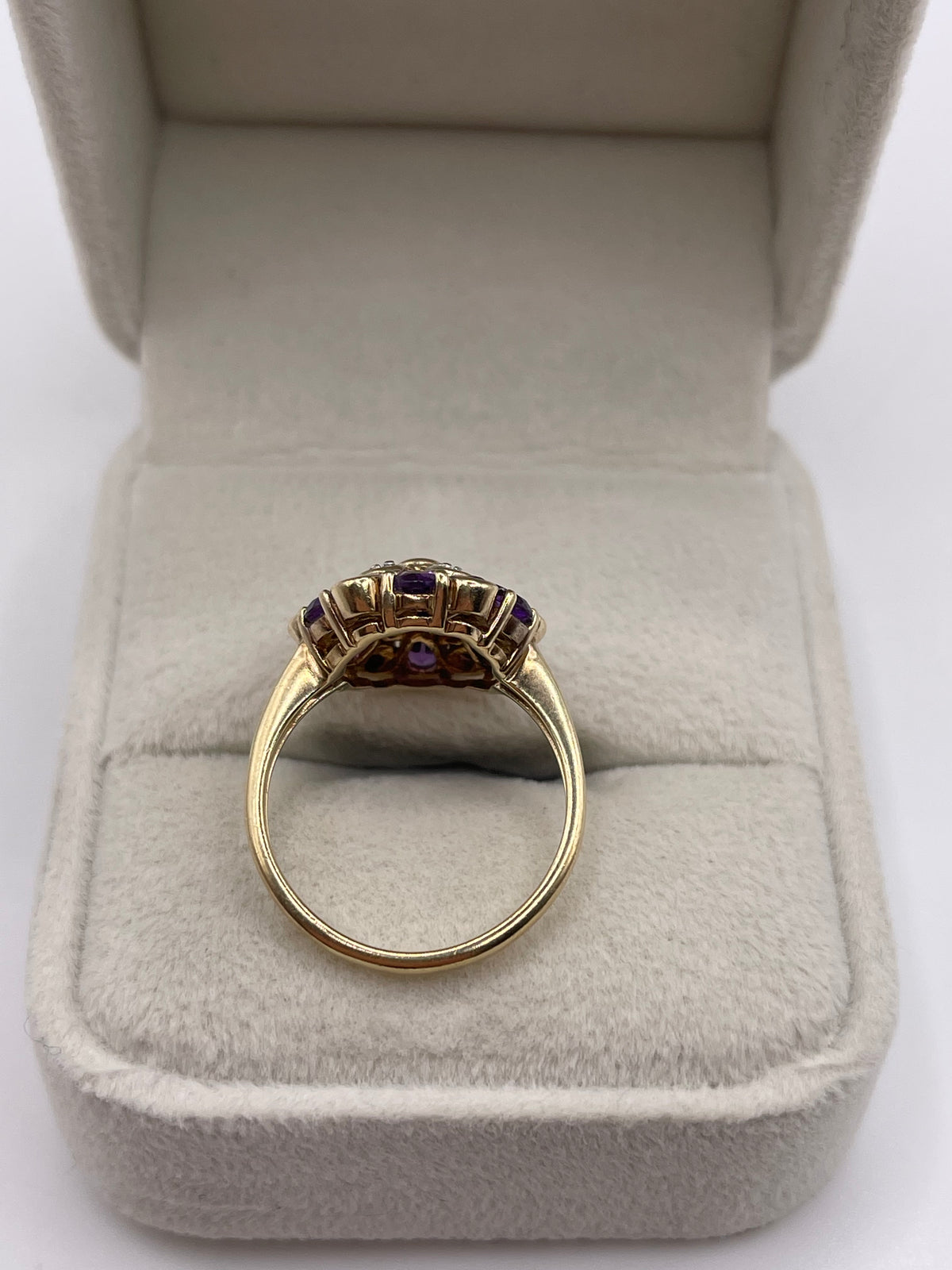 9ct gold amethyst and diamond ring