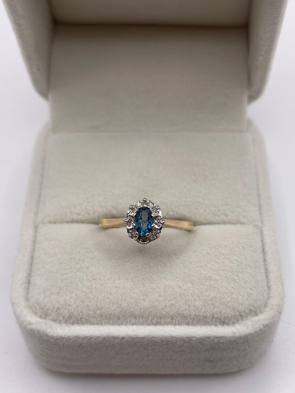 9ct gold topaz and diamond ring