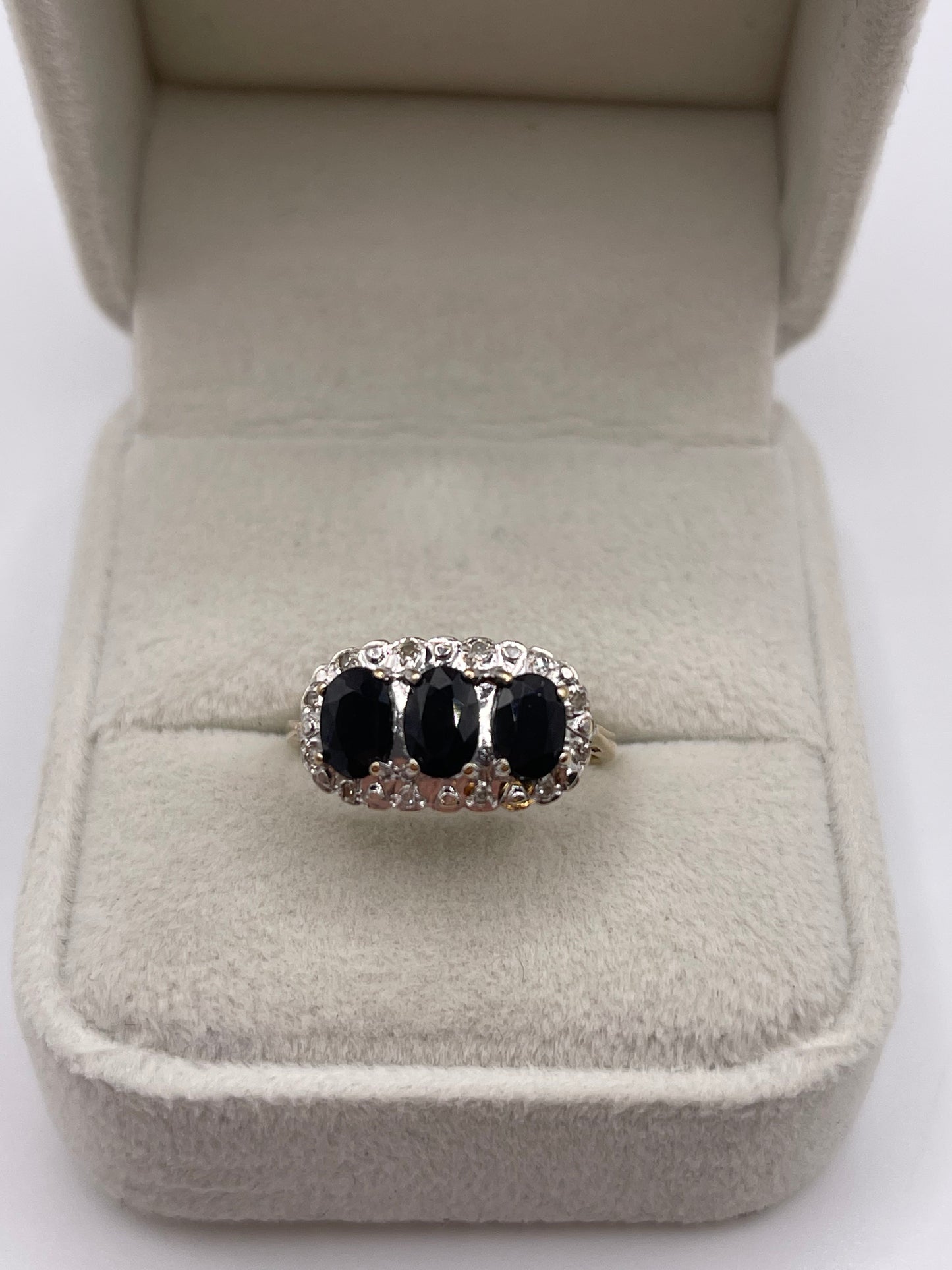 9ct gold sapphire and diamond ring