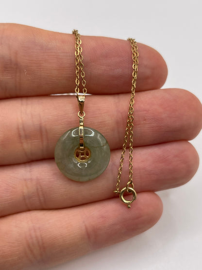 14ct gold jade necklace