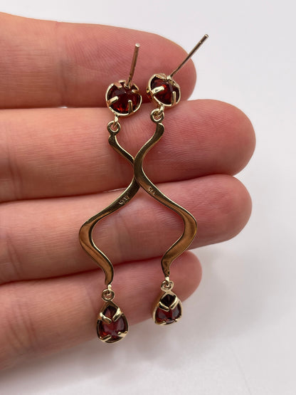 9ct gold garnet earrings